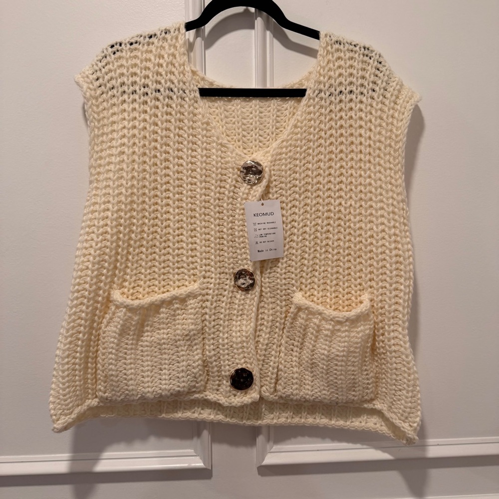 Keomud Women's‎ Size XL Cream Chunky Knit Cardigan Sweater Vest NWT Cropped